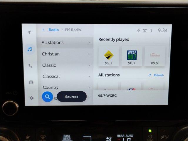 2023 Toyota Highlander Vehicle Photo in PINEVILLE, NC 28134-8495