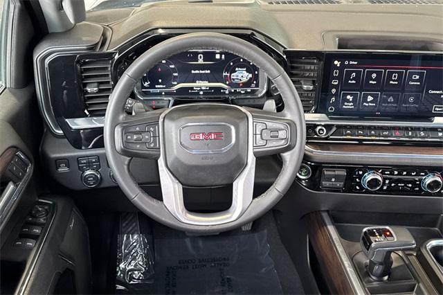 2023 GMC Sierra 1500 Vehicle Photo in ELK GROVE, CA 95757-8703