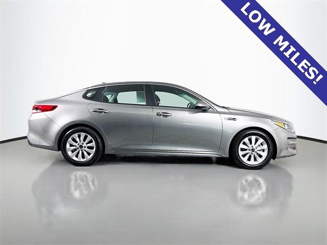 2017 Kia Optima Vehicle Photo in Puyallup, WA 98371