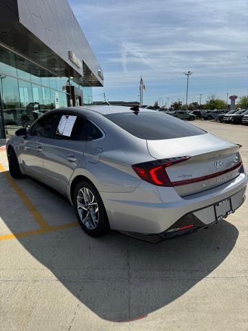 2023 Hyundai SONATA Vehicle Photo in Peoria, IL 61615