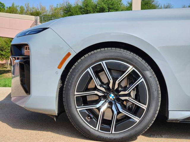 2023 BMW 760i xDrive Vehicle Photo in PLANO, TX 75024