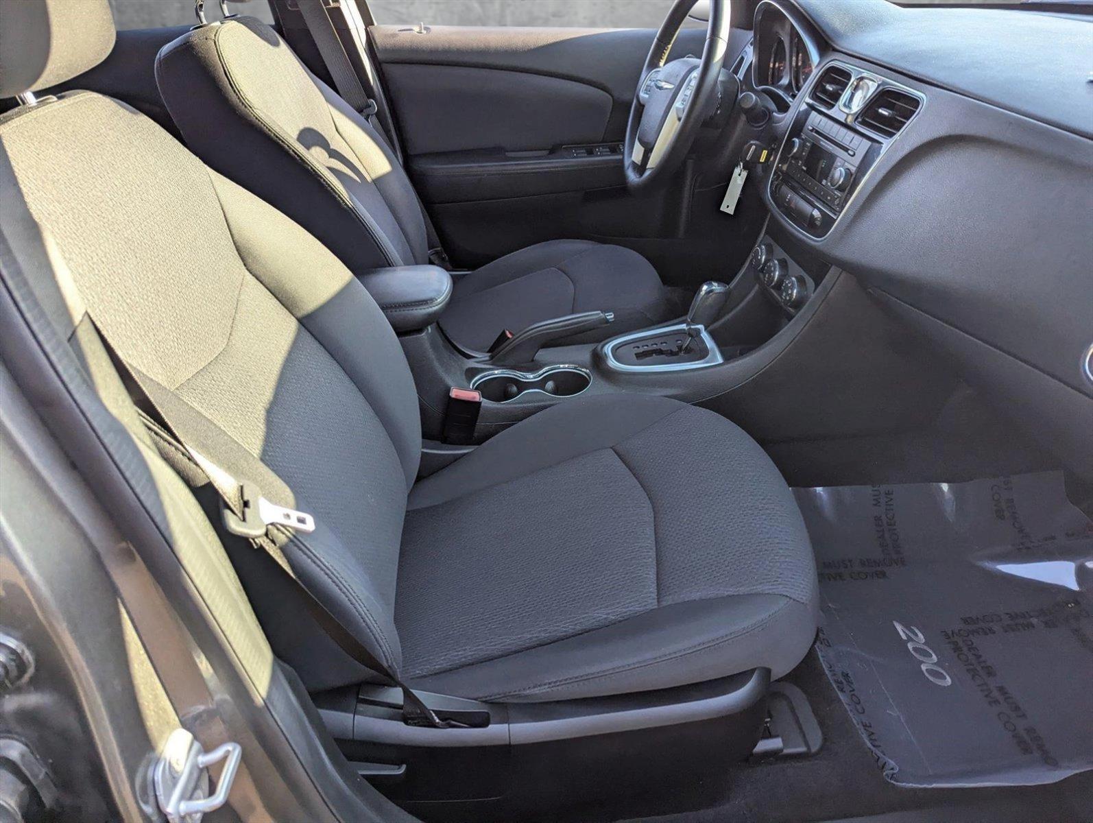 2012 Chrysler 200 Vehicle Photo in MIAMI, FL 33134-2699