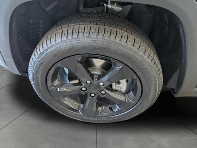 2025 Jeep Grand Cherokee L Vehicle Photo in Oshkosh, WI 54901