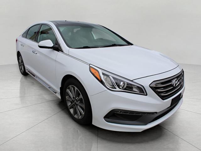 2016 Hyundai SONATA Vehicle Photo in Green Bay, WI 54304