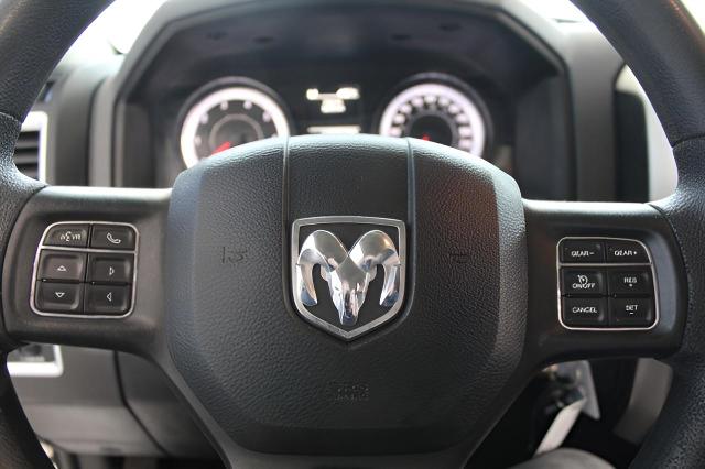2019 Ram 1500 Classic Vehicle Photo in Green Bay, WI 54304