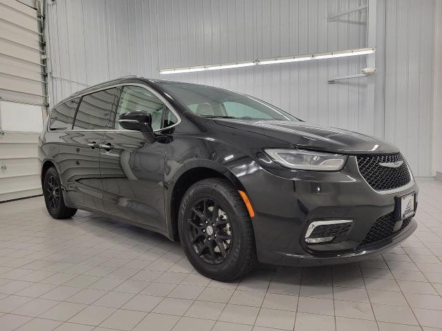 2021 Chrysler Pacifica Vehicle Photo in NEENAH, WI 54956-2243