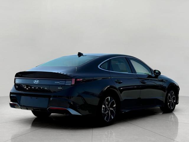 2025 Hyundai SONATA Vehicle Photo in Green Bay, WI 54304