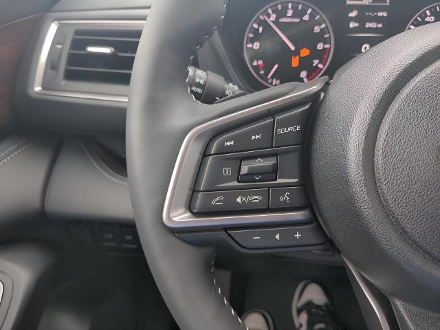2025 Subaru Ascent Vehicle Photo in Green Bay, WI 54304