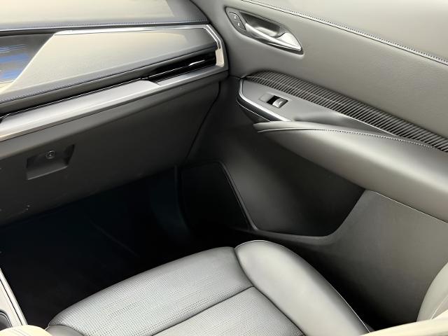 2024 Cadillac XT4 Vehicle Photo in APPLETON, WI 54914-4656