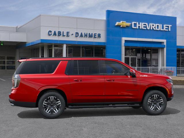 2025 Chevrolet Suburban Vehicle Photo in INDEPENDENCE, MO 64055-1314