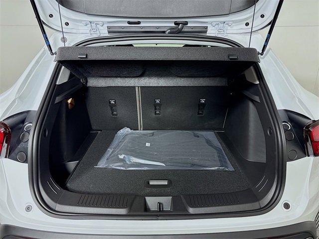 2025 Chevrolet Trax Vehicle Photo in PUYALLUP, WA 98371-4149