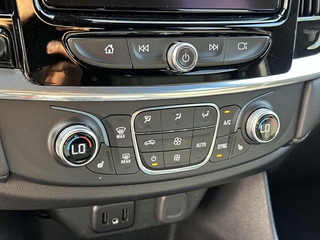 2023 Chevrolet Traverse Vehicle Photo in Roslyn, NY 11576