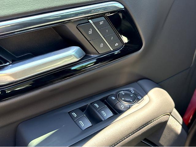 2025 Chevrolet Suburban Vehicle Photo in BEAUFORT, SC 29906-4218