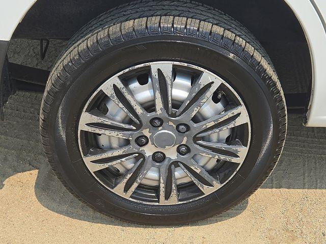 2014 Nissan NV200 Vehicle Photo in WATERTOWN, CT 06795-3318