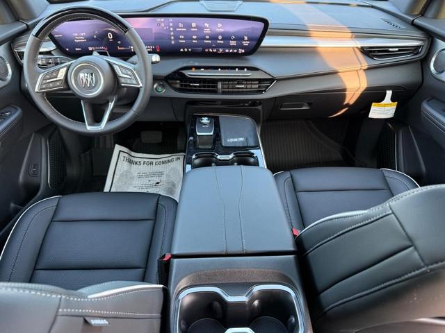 2025 Buick Enclave Vehicle Photo in COLUMBIA, MO 65203-3903
