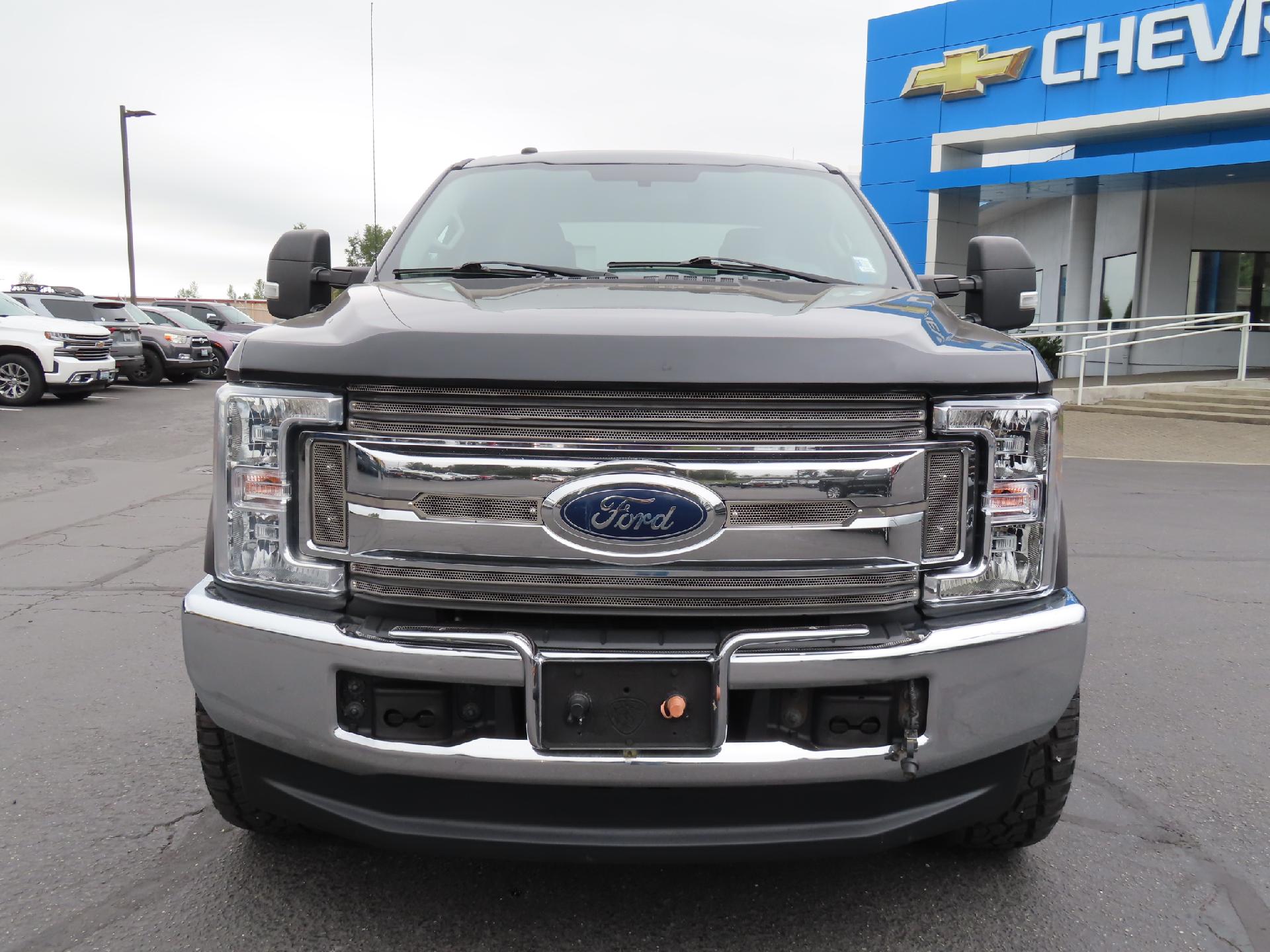 Used 2018 Ford F-250 Super Duty XLT with VIN 1FT7W2B60JEC30958 for sale in Enumclaw, WA