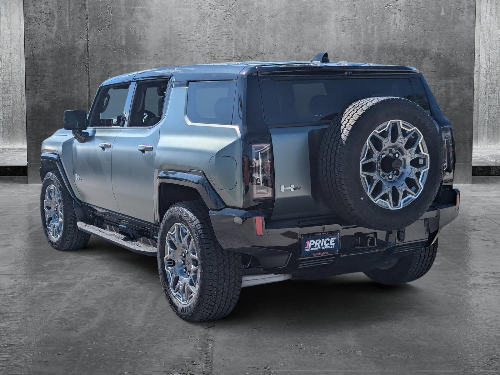 2024 GMC HUMMER EV SUV Vehicle Photo in Delray Beach, FL 33444