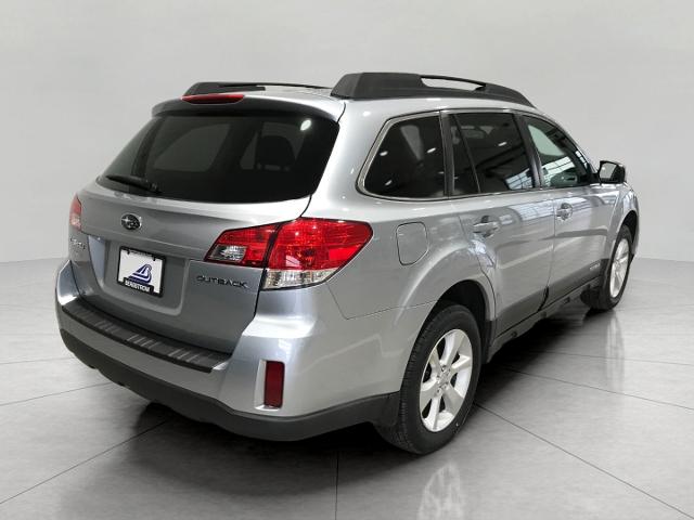 2013 Subaru Outback Vehicle Photo in GREEN BAY, WI 54303-3330