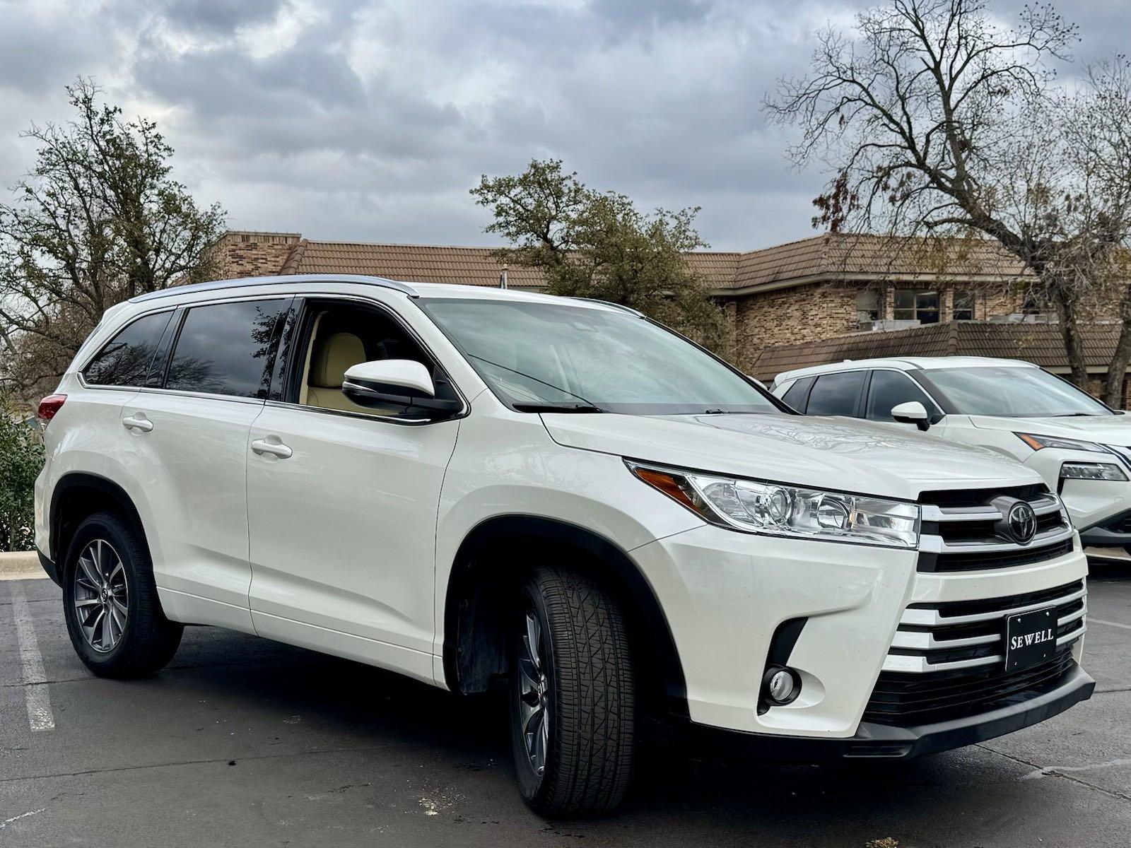 2018 Toyota Highlander Vehicle Photo in DALLAS, TX 75209-3016