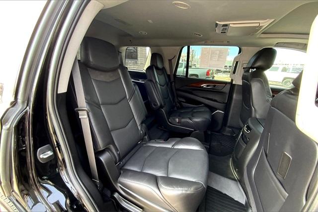 2020 Cadillac Escalade Vehicle Photo in KANSAS CITY, MO 64114-4545