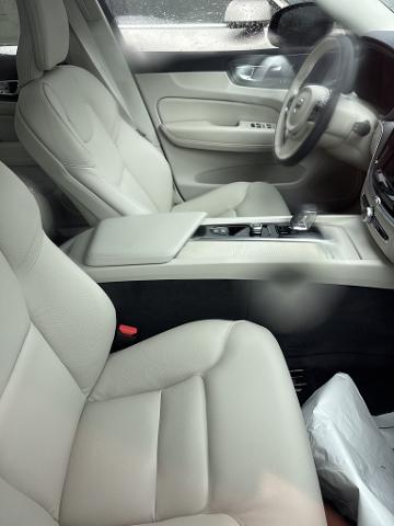 2025 Volvo XC60 Vehicle Photo in Houston, TX 77007