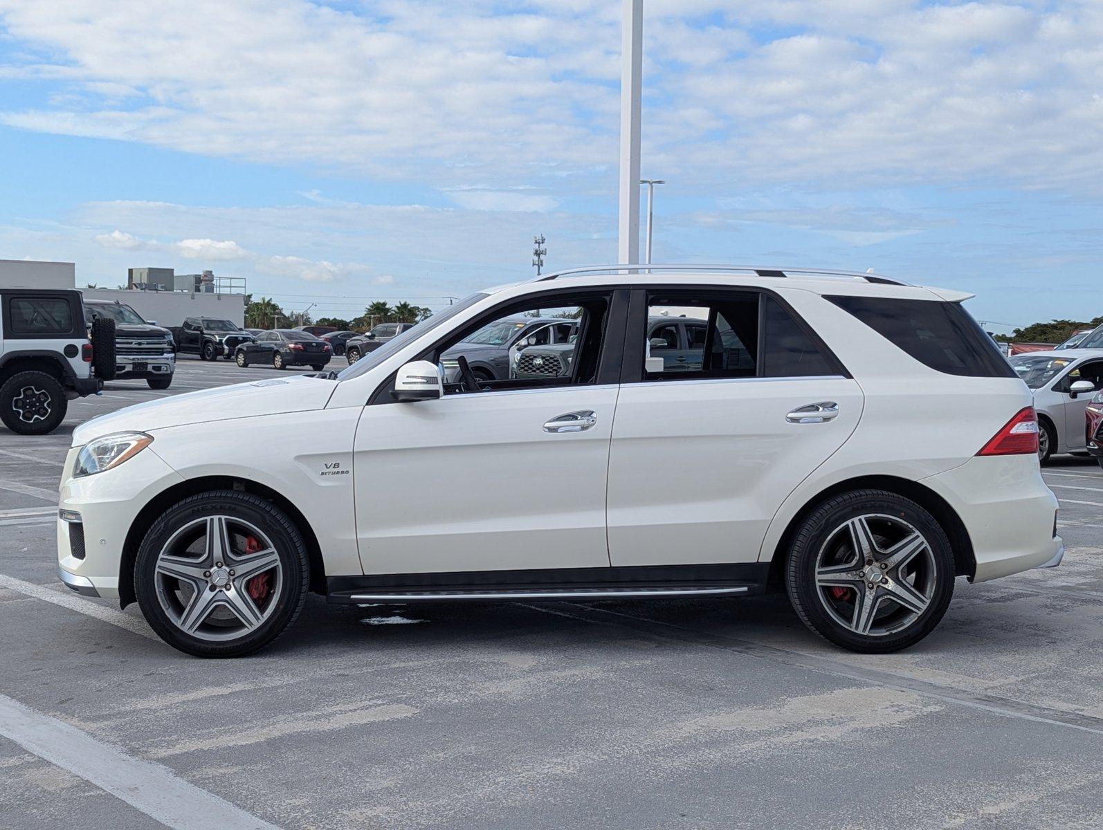 2012 Mercedes-Benz M-Class Vehicle Photo in Ft. Myers, FL 33907