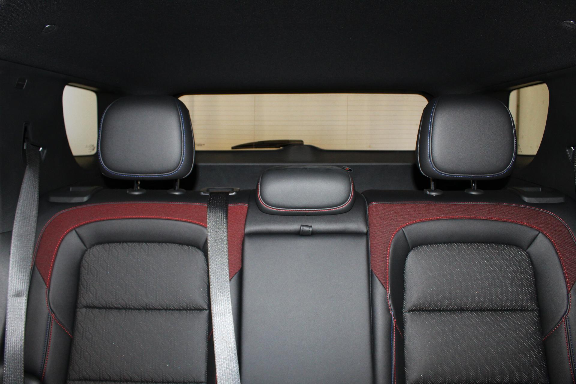 2025 Chevrolet Equinox Vehicle Photo in NORTHAMPTON, MA 01060-1120