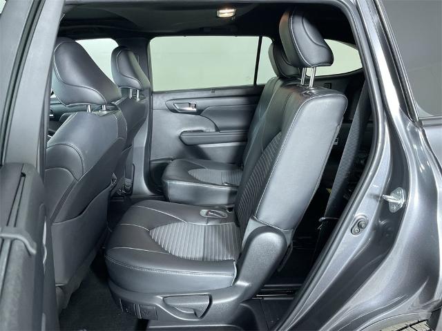 2023 Toyota Highlander Vehicle Photo in GILBERT, AZ 85297-0402