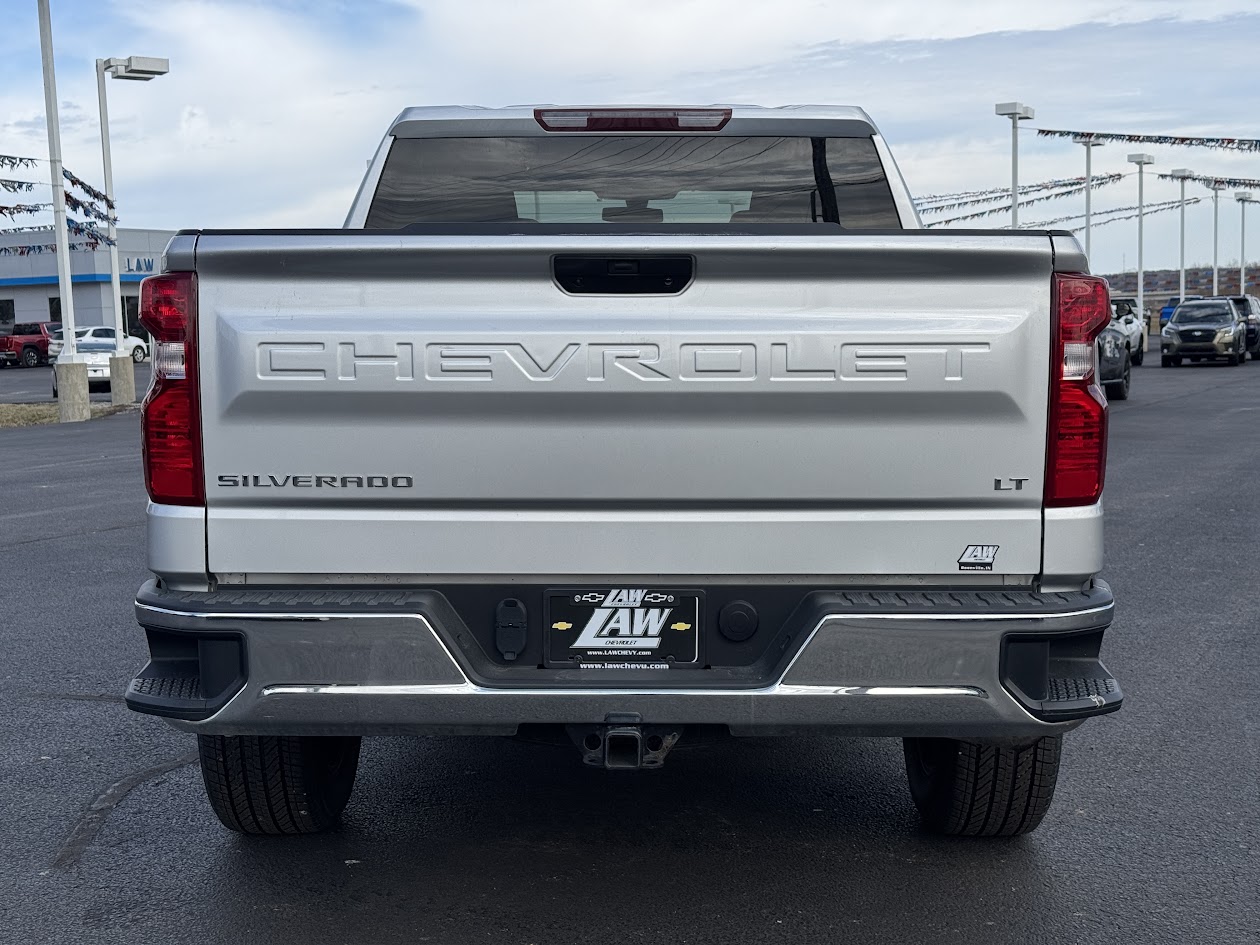 2022 Chevrolet Silverado 1500 LTD Vehicle Photo in BOONVILLE, IN 47601-9633