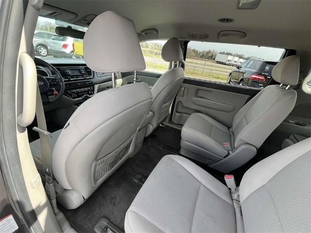 2016 Kia Sedona Vehicle Photo in ALCOA, TN 37701-3235