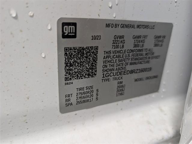 2024 Chevrolet Silverado 1500 Vehicle Photo in ENGLEWOOD, CO 80113-6708