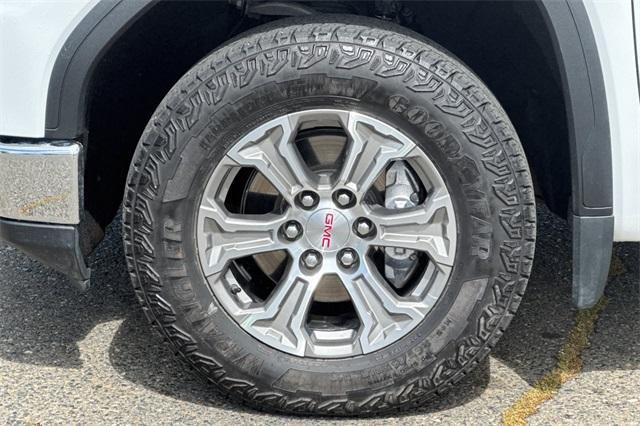 2023 GMC Sierra 1500 Vehicle Photo in ELK GROVE, CA 95757-8703