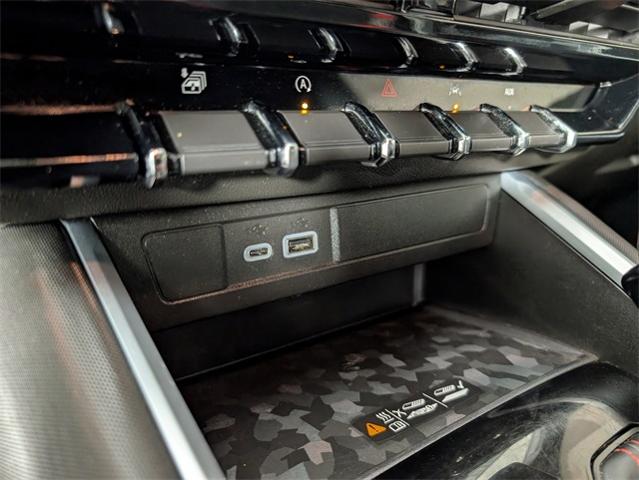 2023 Chevrolet Colorado Vehicle Photo in ENGLEWOOD, CO 80113-6708