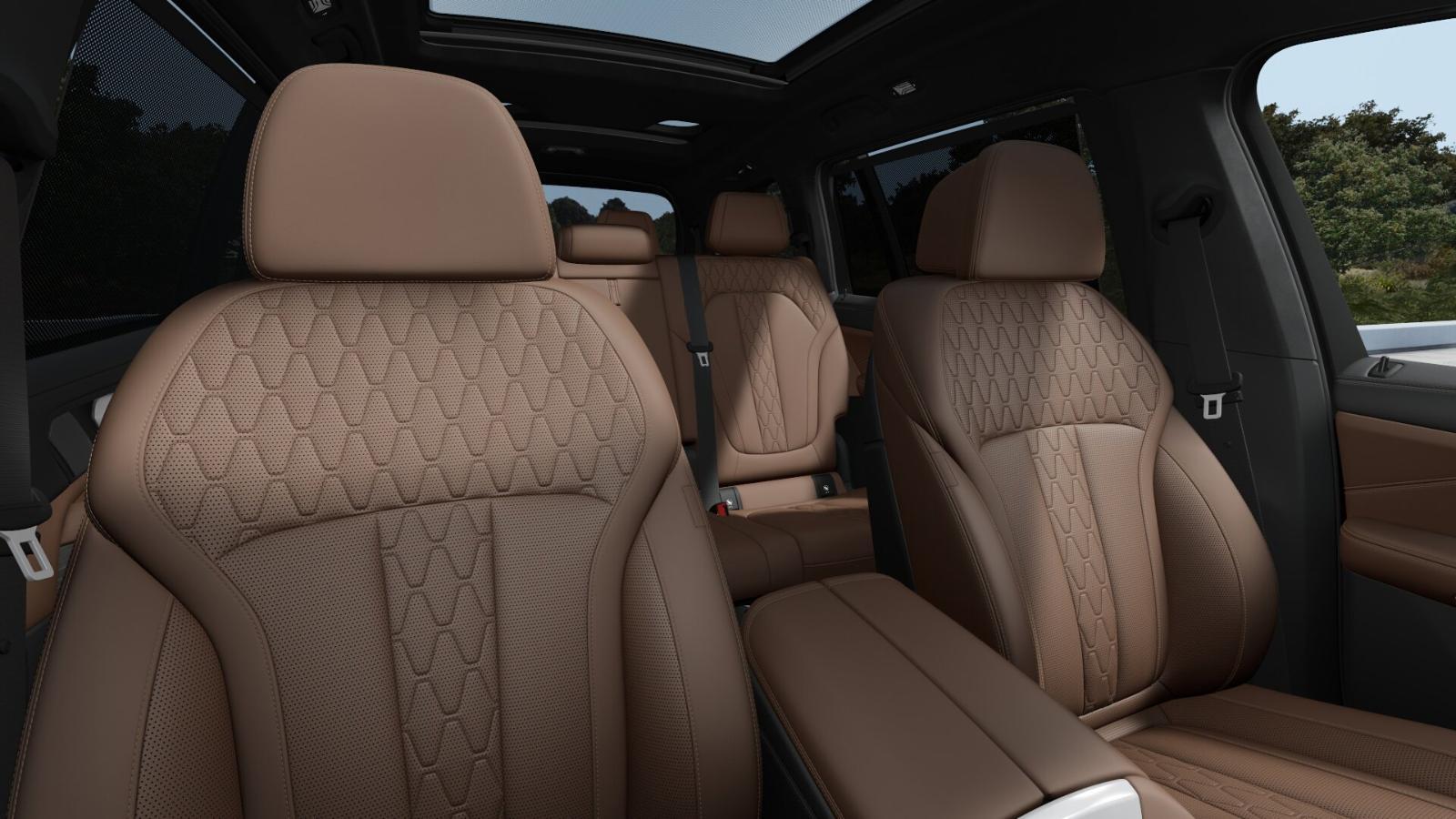 2026 BMW X7 M60i Vehicle Photo in GRAPEVINE, TX 76051