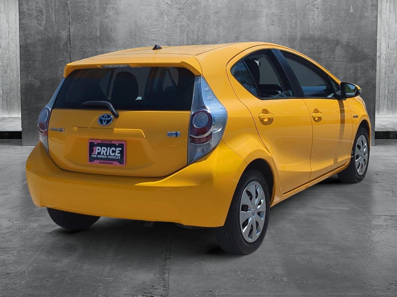 2014 Toyota Prius c Vehicle Photo in Ft. Myers, FL 33907