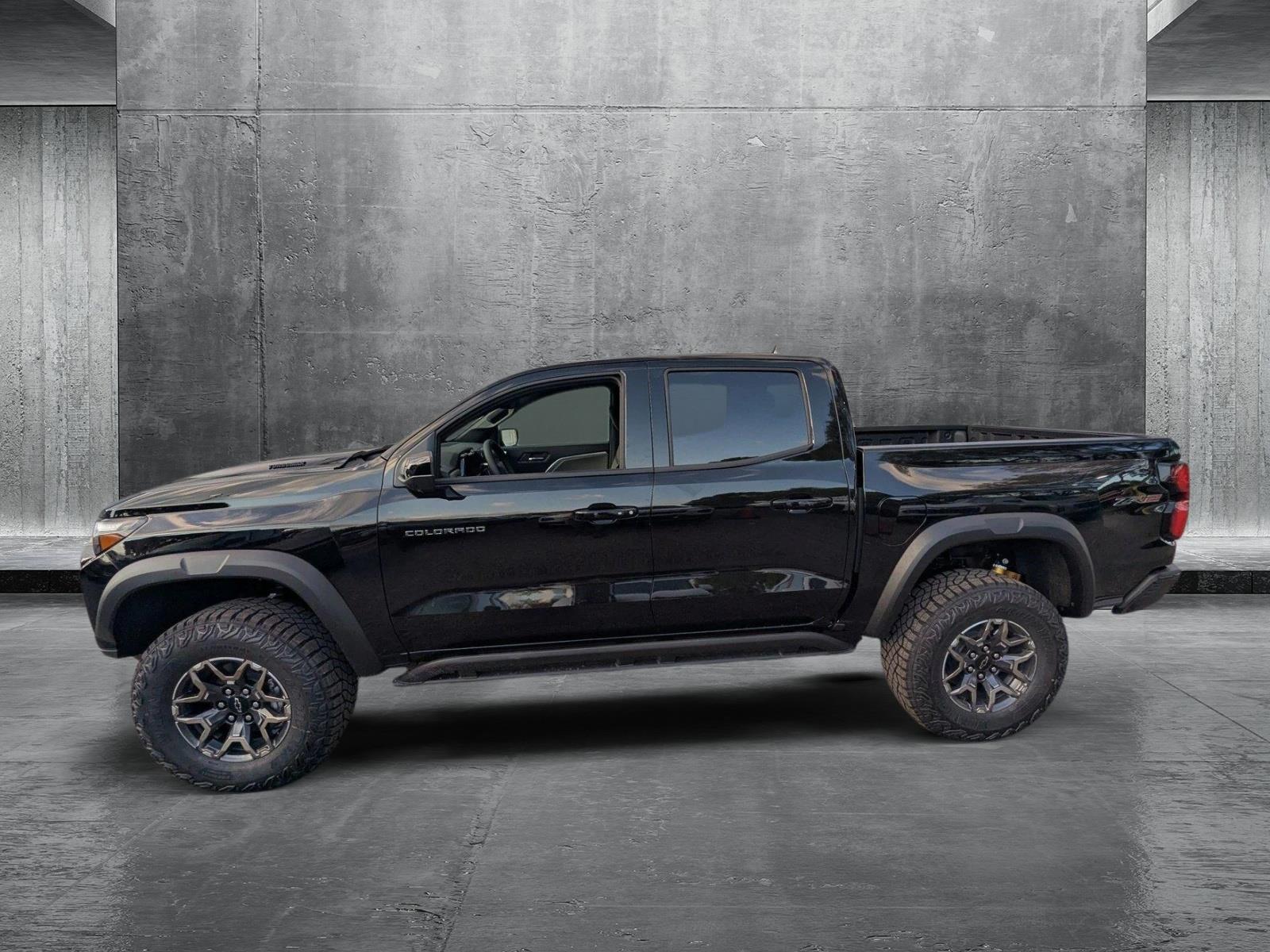2025 Chevrolet Colorado Vehicle Photo in GREENACRES, FL 33463-3207