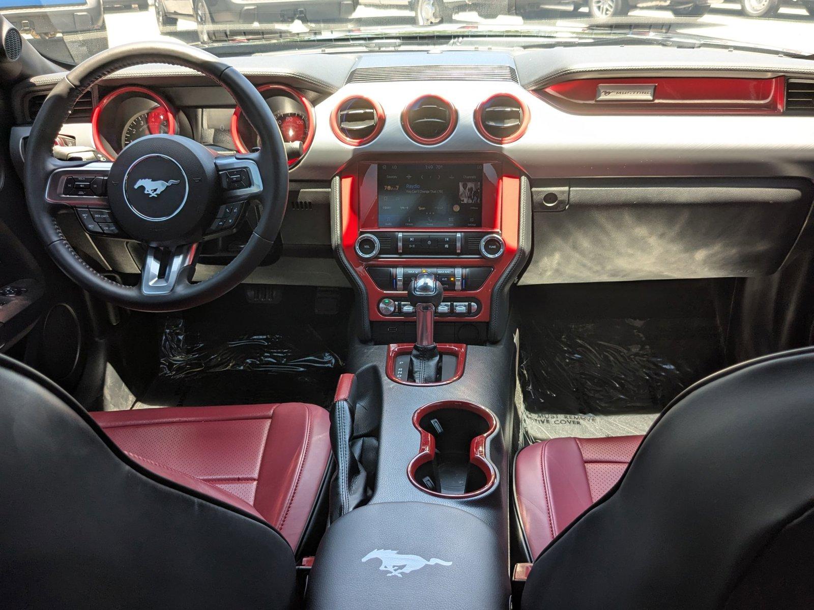 2022 Ford Mustang Vehicle Photo in St. Petersburg, FL 33713