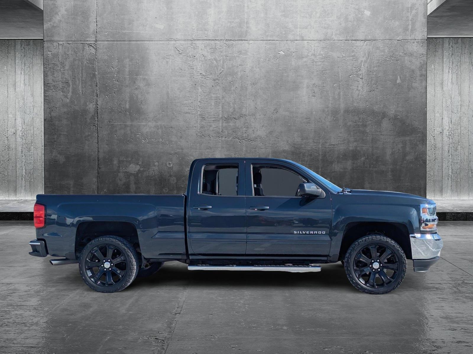 2019 Chevrolet Silverado 1500 LD Vehicle Photo in Ft. Myers, FL 33907