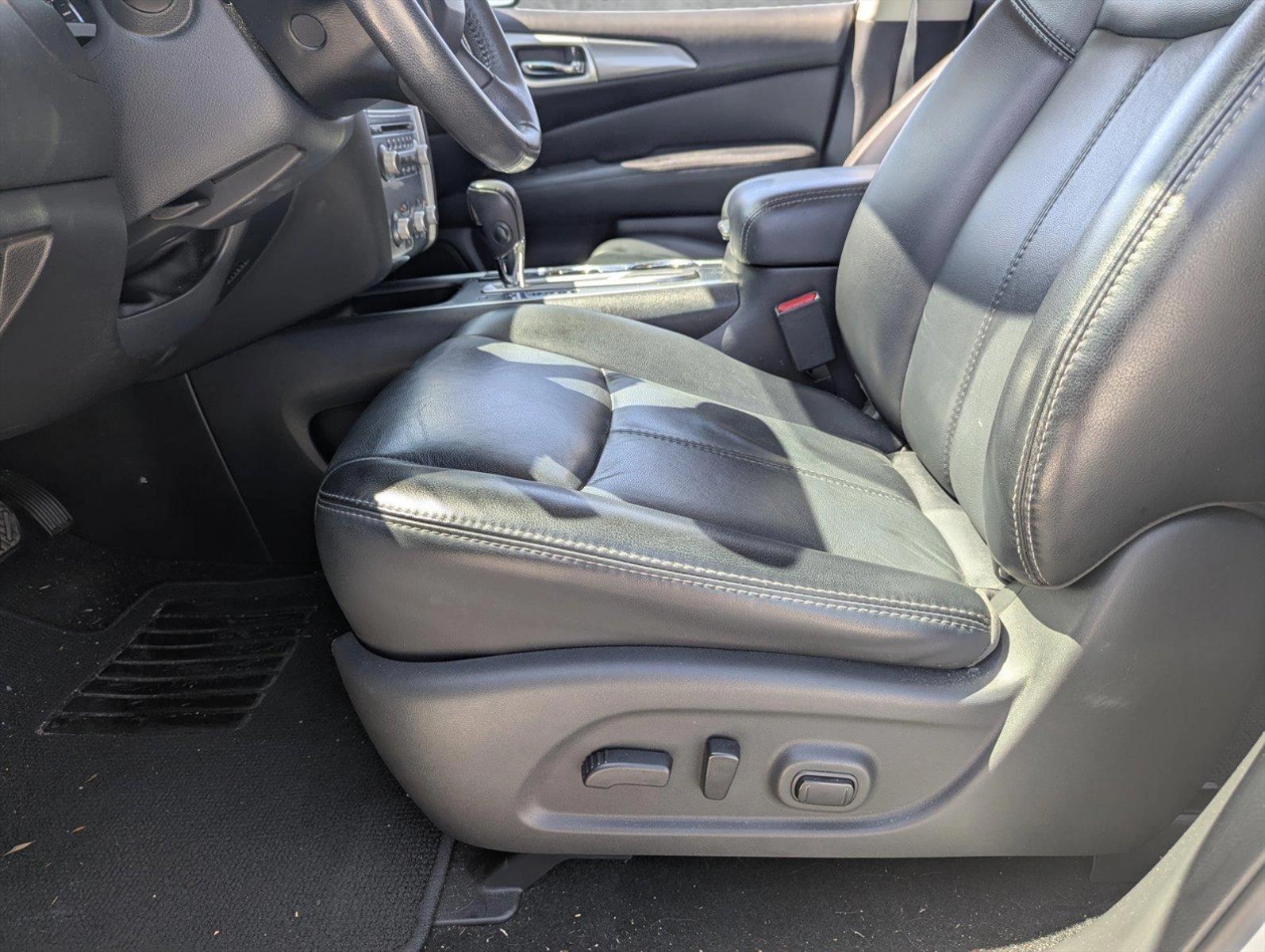 2017 Nissan Pathfinder Vehicle Photo in Ft. Myers, FL 33907