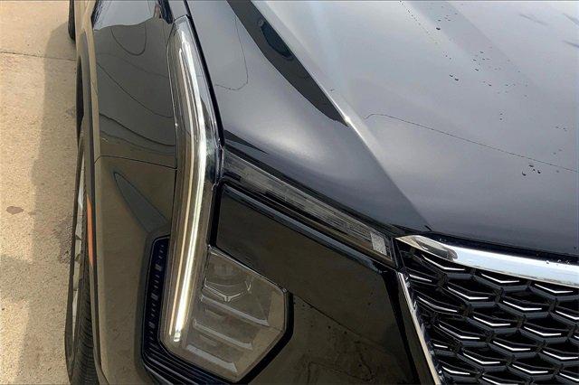 2024 Cadillac XT4 Vehicle Photo in TOPEKA, KS 66609-0000