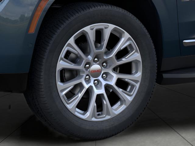 2025 GMC Yukon Vehicle Photo in GREEN BAY, WI 54303-3330