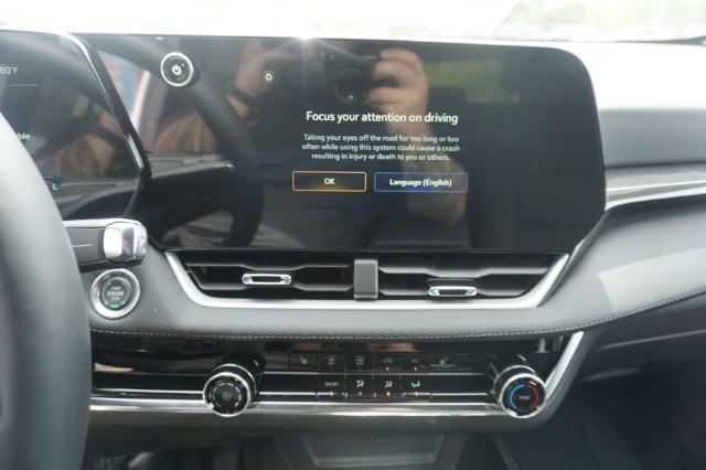 2025 Chevrolet Equinox Vehicle Photo in FAIRMONT, WV 26554-2318