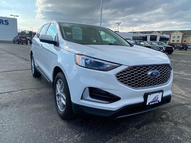 2024 Ford Edge Vehicle Photo in APPLETON, WI 54914-8833