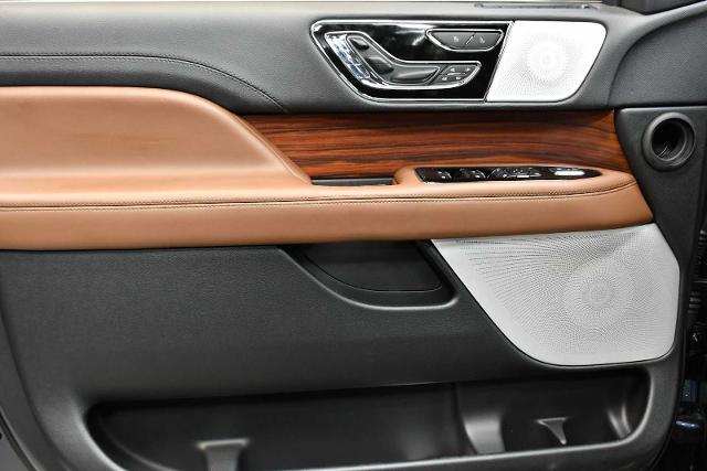 2024 Lincoln Navigator Vehicle Photo in DALLAS, TX 75235