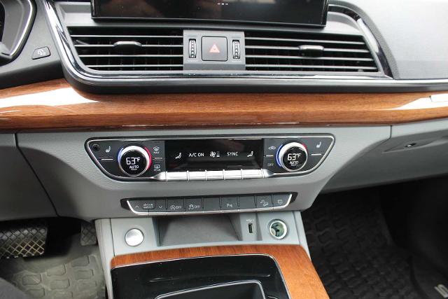2022 Audi Q5 Vehicle Photo in HOUSTON, TX 77090