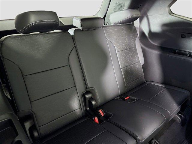 2025 Buick Enclave Vehicle Photo in PUYALLUP, WA 98371-4149