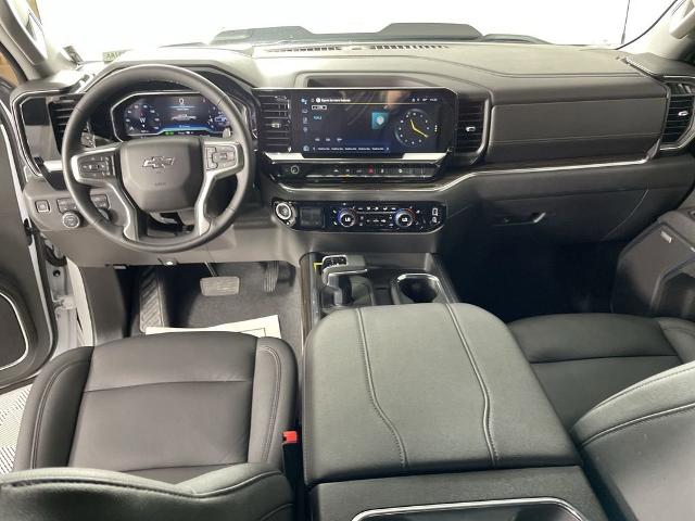 2025 Chevrolet Silverado 1500 Vehicle Photo in GILBERT, AZ 85297-0402