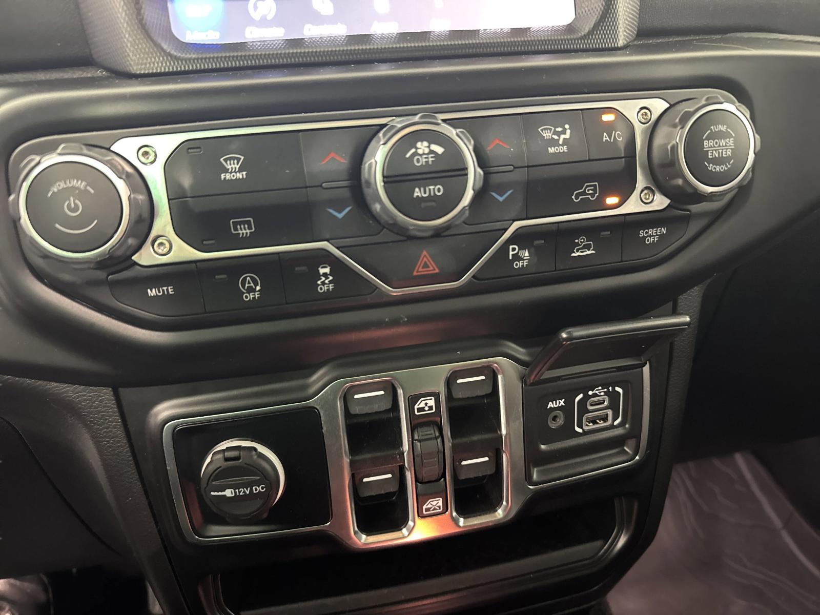 2021 Jeep Wrangler Vehicle Photo in GEORGETOWN, TX 78626-7508
