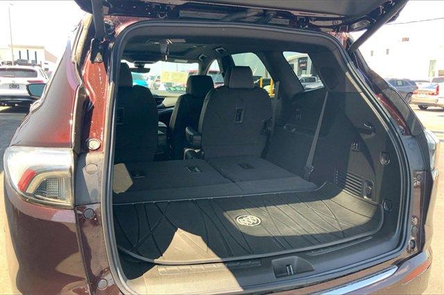 2024 Buick Enclave Vehicle Photo in TOPEKA, KS 66609-0000