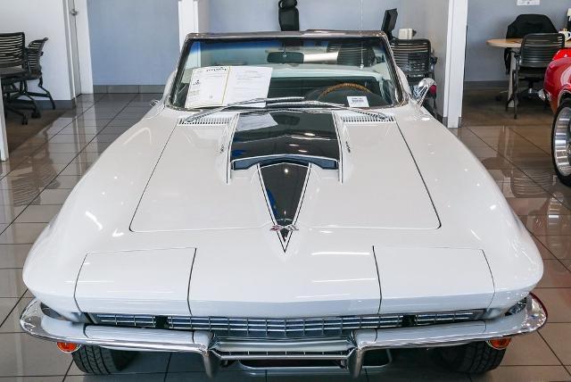 1967 Chevrolet CORVETTE Vehicle Photo in VENTURA, CA 93003-8585